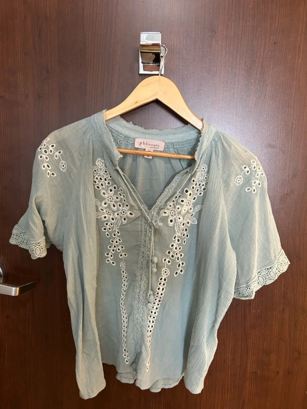 Philosophy Sage Green Embroidered Boho Blouse - Picture 4 of 4